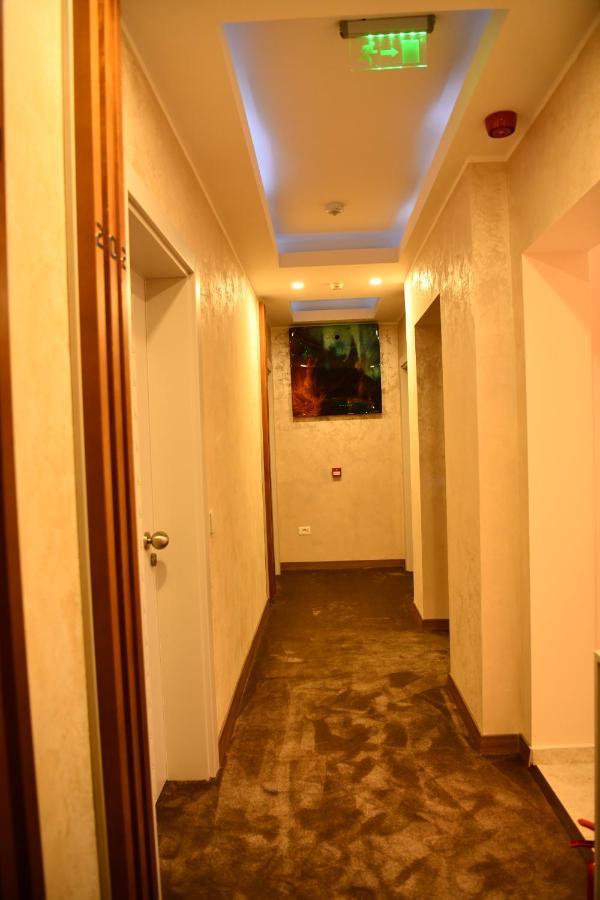 Quartz Boutique Hotel Mamaia Buitenkant foto