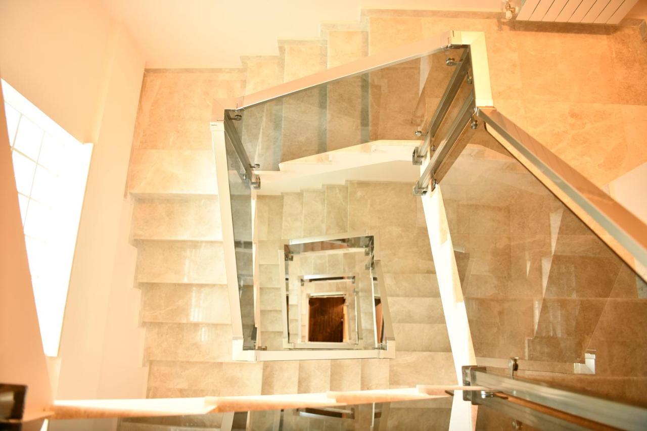 Quartz Boutique Hotel Mamaia Buitenkant foto