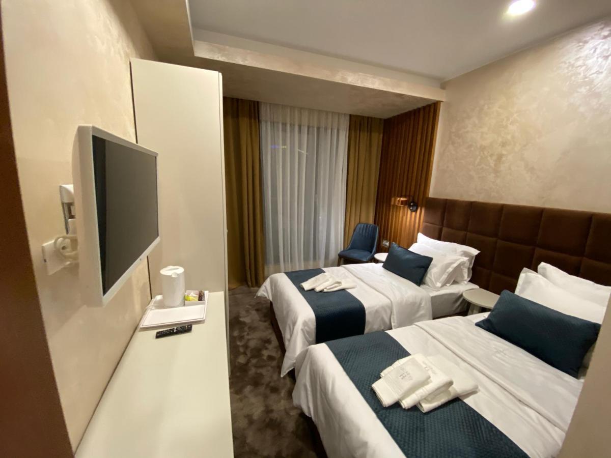 Quartz Boutique Hotel Mamaia Buitenkant foto